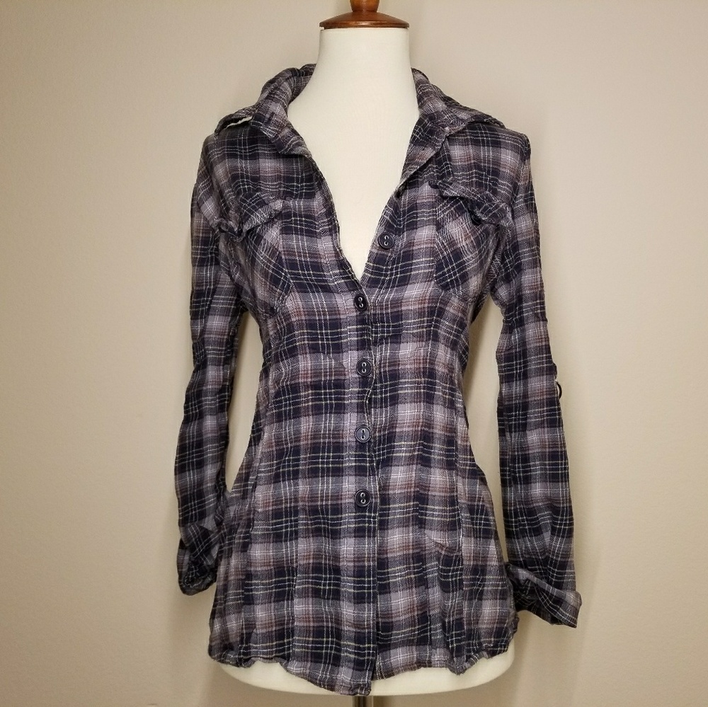 FOREVER 21 plaid button shirt